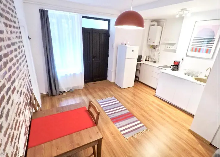 Fifty Shades Of Travel * Μπρασόβ