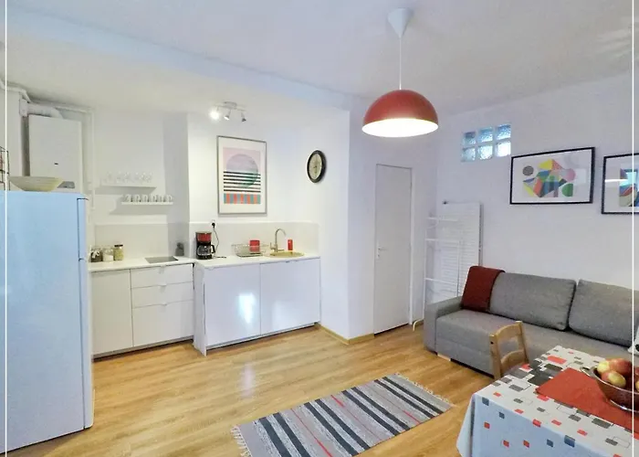 Fifty Shades Of Travel Apartment